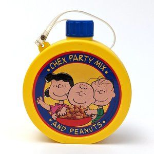 Vintage 1990 Peanuts Lucy Charlie Brown Linus Plastic Canteen from Chex Mix